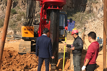 水庫鉆孔灌注樁施工_DR-100旋挖機